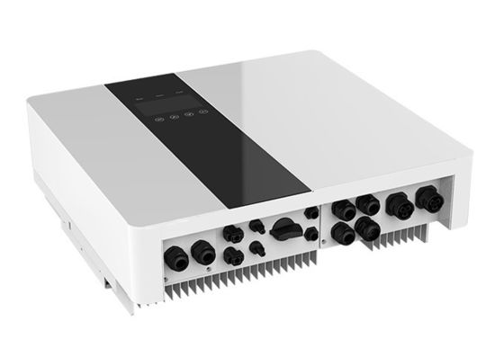 Ip65 5kw হাইব্রিড সোলার ইনভার্টার সোলার সিস্টেম Mppt একক ফেজ উত্তর আমেরিকা